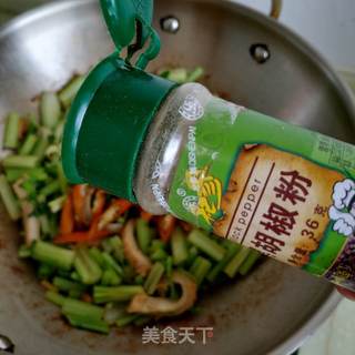 芹菜炒牛肚的做法步骤:7