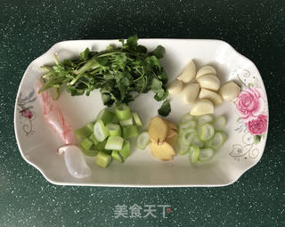 酸辣炖鱼的做法步骤:4