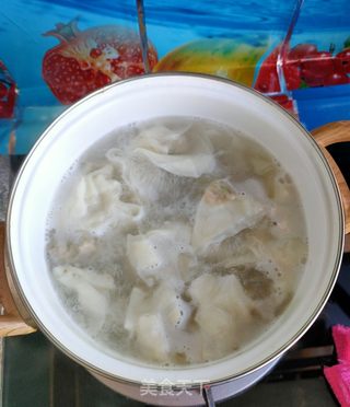 虾皮香椿猪肉馅馄饨的做法步骤:15