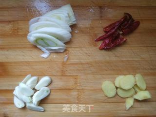 家常炖草鱼的做法步骤:4