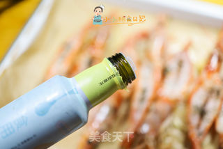 10个月以上辅食紫菜粉烤虾的做法步骤:3
