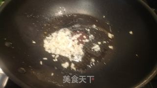 奶油虾仁意面的做法步骤：2