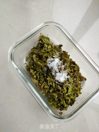 香椿芝麻酱拌面的做法步骤：3