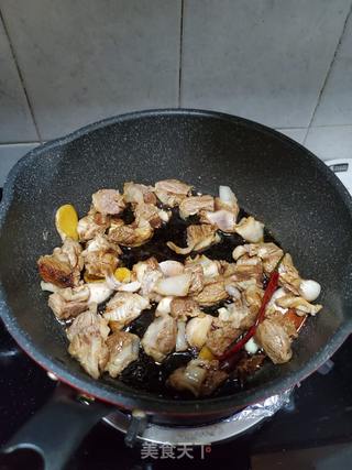 护心肉焖笋块的做法步骤:10