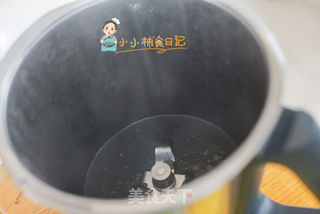 6个月以上辅食红枣黑芝麻糊的做法步骤:3