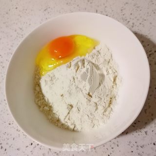 牛肉手擀鸡蛋面的做法步骤:2