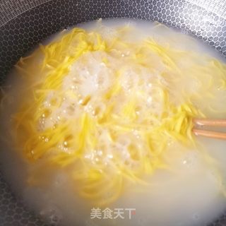 牛肉手擀鸡蛋面的做法步骤：11