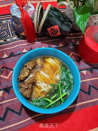 红烧肉韭菜汤面的做法步骤:8