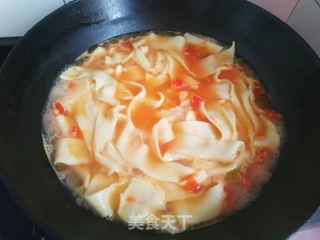 菠菜鸡蛋面的做法步骤:11