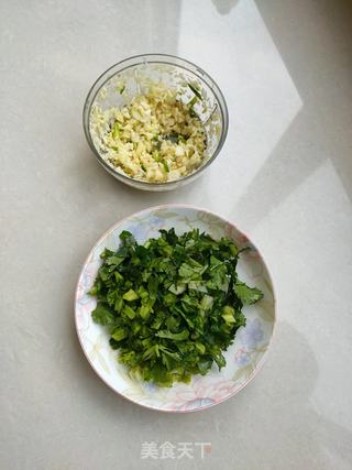 芝麻酱鸡肉丝拌面的做法步骤:2