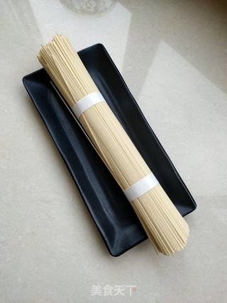 芝麻酱鸡肉丝拌面的做法步骤:4