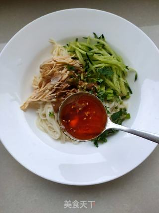 芝麻酱鸡肉丝拌面的做法步骤:11