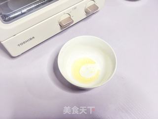 奶油草莓蛋糕的做法步骤:2