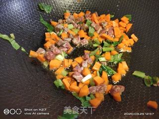 菜心牛肉炒饭的做法步骤:3