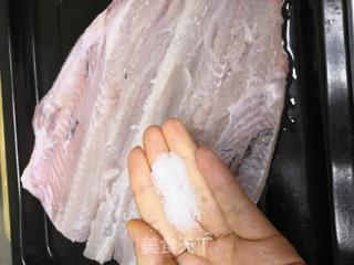 香辣烤鱼的做法步骤:2