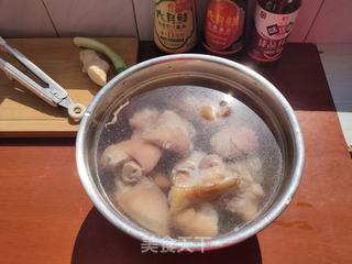 猪脚炖黄豆芽的做法步骤:4