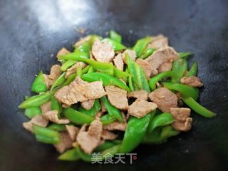 尖椒炒肉的做法步骤：9