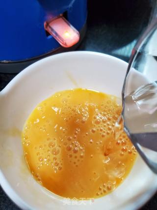 榨菜蒸蛋的做法步骤:3