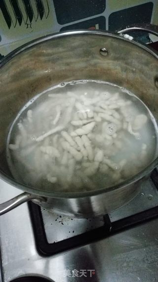 荞麦猫耳面的做法步骤:7