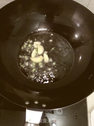 鸡胸肉炒芹菜的做法步骤:3