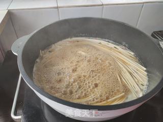 猪脚穿肠面的做法步骤:4