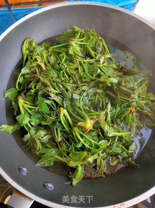 油泼香椿拌豆皮的做法步骤:3