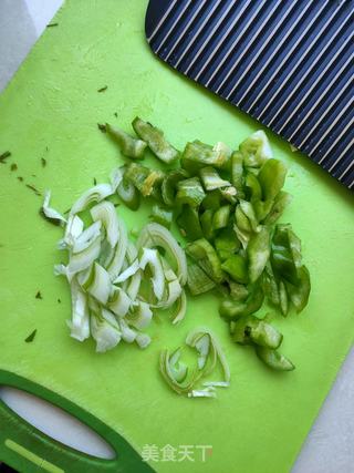 油泼香椿拌豆皮的做法步骤:7