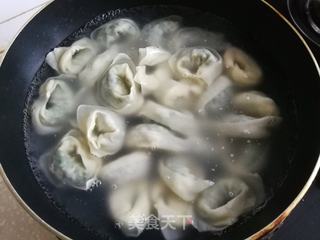 荠菜笋肉大馄饨的做法步骤:8