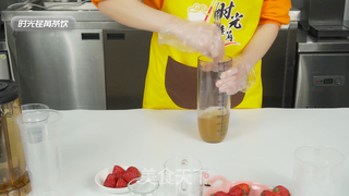喜茶同款芝芝莓莓做法——时光荏苒饮品教学的做法步骤:4