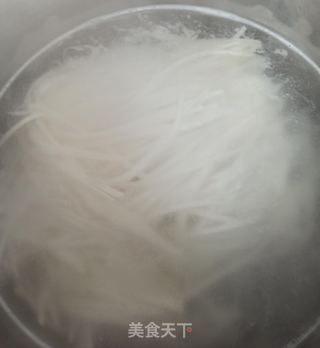 西红柿香菇鸡蛋面的做法步骤：7