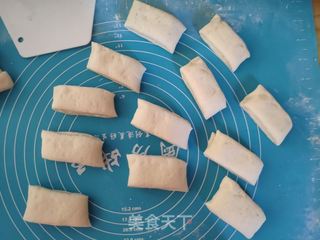 椒盐花卷的做法步骤:10