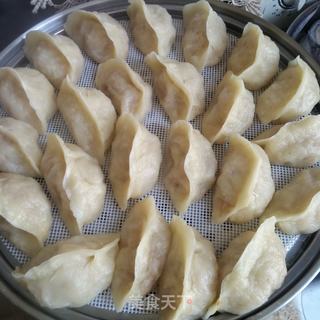 猪肉酸菜馅蒸饺的做法步骤:15