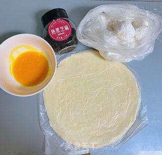 豆沙酥的做法步骤：1