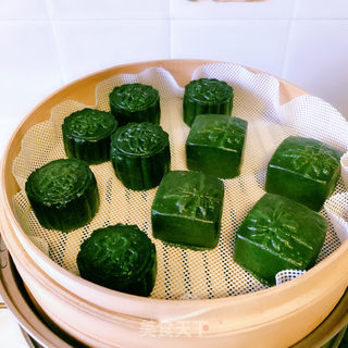 蛋黄肉松艾草粿的做法步骤：10