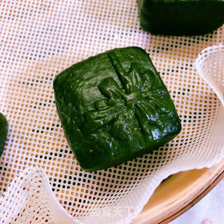 蛋黄肉松艾草粿的做法步骤：13