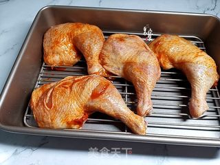 奥尔良烤鸡腿的做法步骤:2