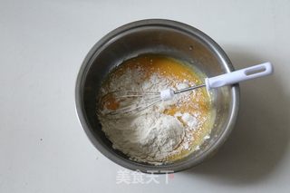 草莓抱抱卷的做法步骤：5