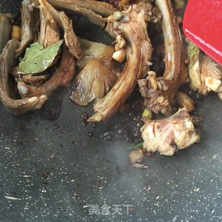 山药烧羊排的做法步骤：11
