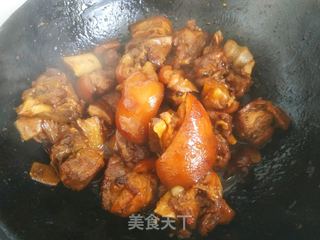 红焖肘子的做法步骤:16
