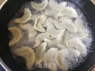 香椿木耳鸡蛋素饺的做法步骤:17
