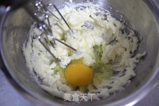 酥掉渣的蛋卷的做法步骤：5