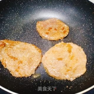清蒸版煎牛排的做法步骤:2