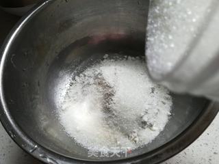 酥脆无比的蛋卷的做法步骤:2