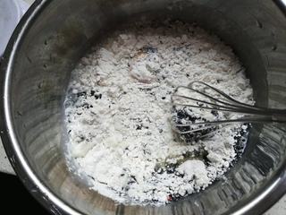 酥脆无比的蛋卷的做法步骤:6
