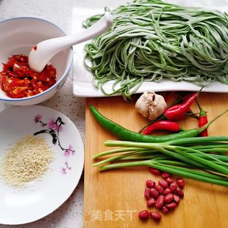 拌菠菜手擀面的做法步骤:16