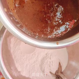 奶香枣泥猫耳朵的做法步骤:4