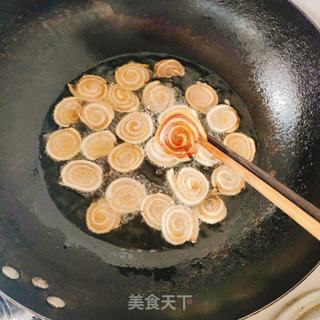 奶香枣泥猫耳朵的做法步骤:12