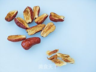 “ 春季润燥汤水 ”桂圆红枣汤的做法步骤：4