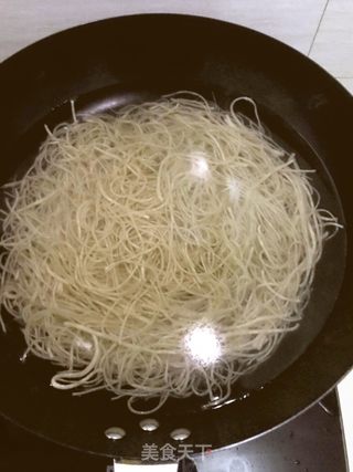 #酸辣粉丝的做法图解7