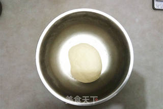 葱花饼的做法步骤：1